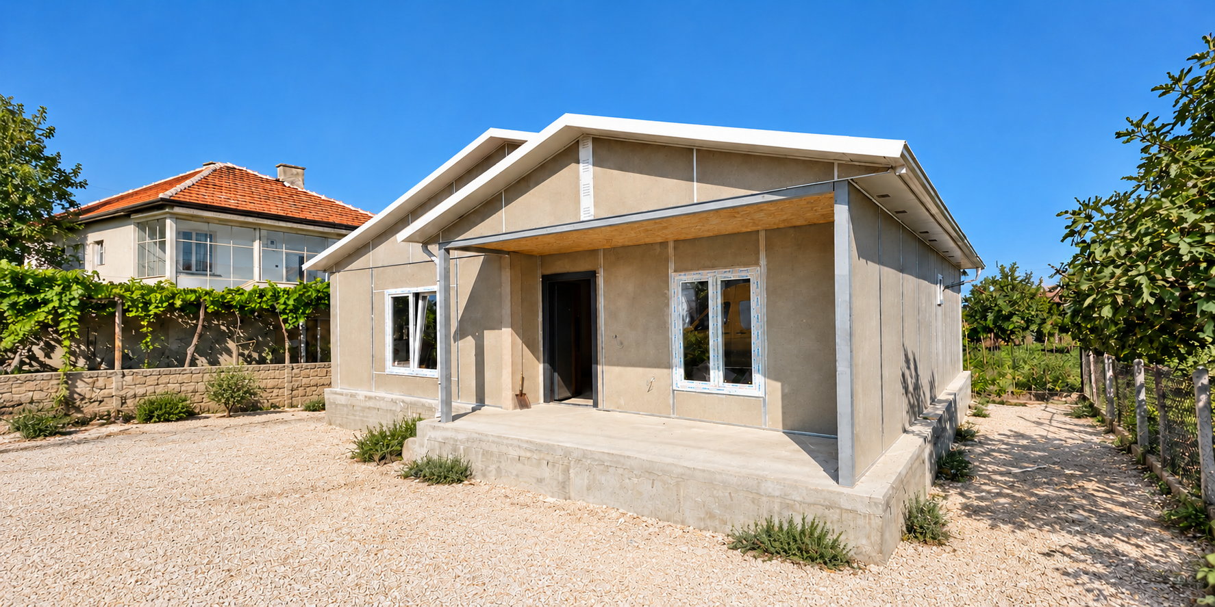 Vivienda modular KoseDom con el entorno despejado mediante edición asistida por IA.
